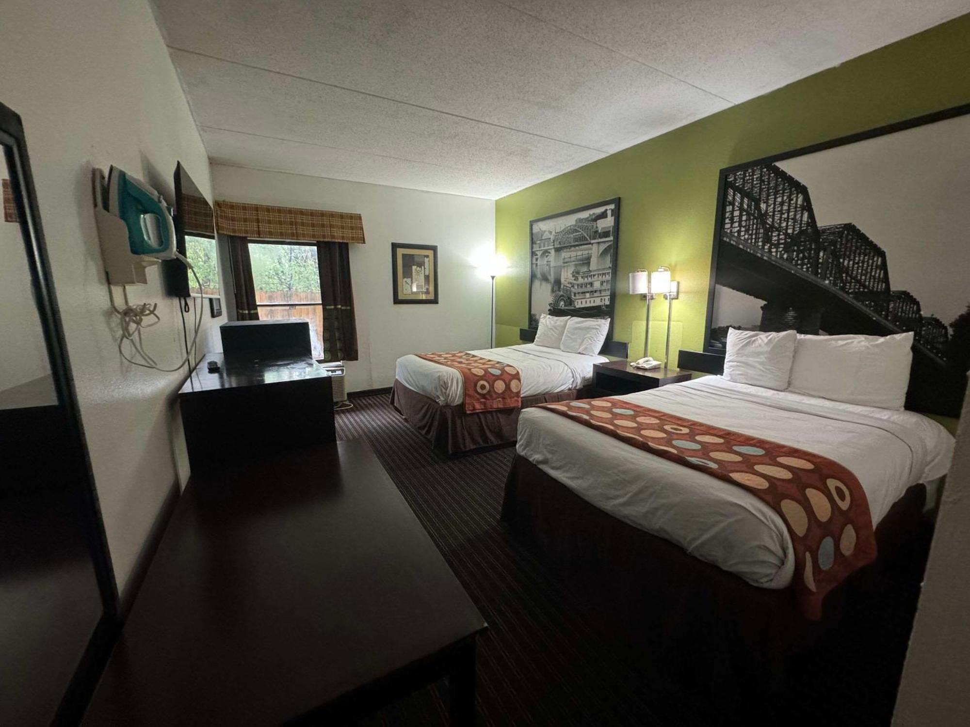 Rodeway Inn Чаттануга Экстерьер фото